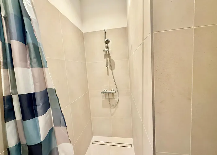 Stylish Renovated Near Center * Vienna