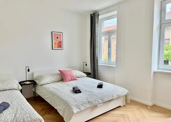 Stylish Renovated Near Center Vienna