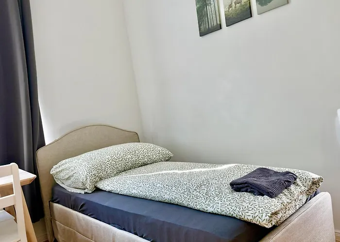 Stylish Renovated Near Center Vienna